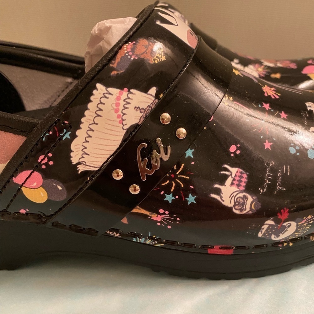 Koi By Sanita Women's Fancy Party Patent Leather Nursing Clogs BRAND NEW - Picture 10 of 11